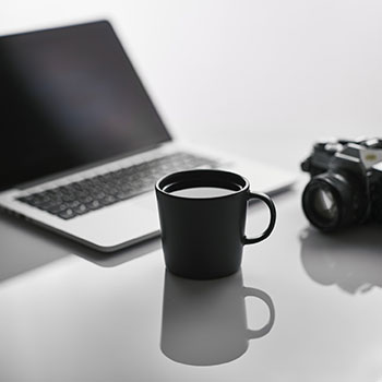 百合肉肉漫画全彩,甜蜜校园的浪漫物语